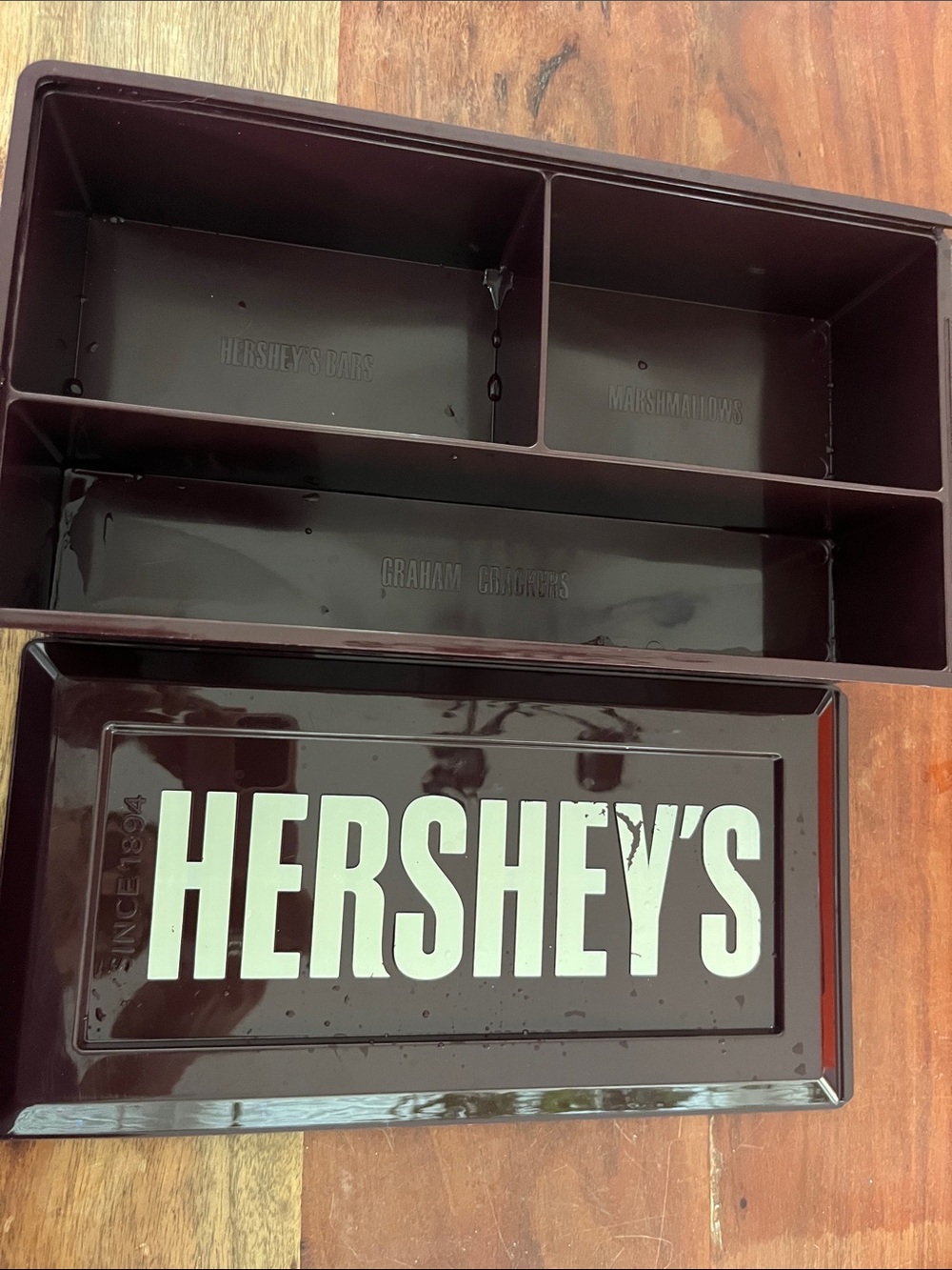 Hershey's Chocolate Brown Multi-Compartment s'mores & Treat Organizer
